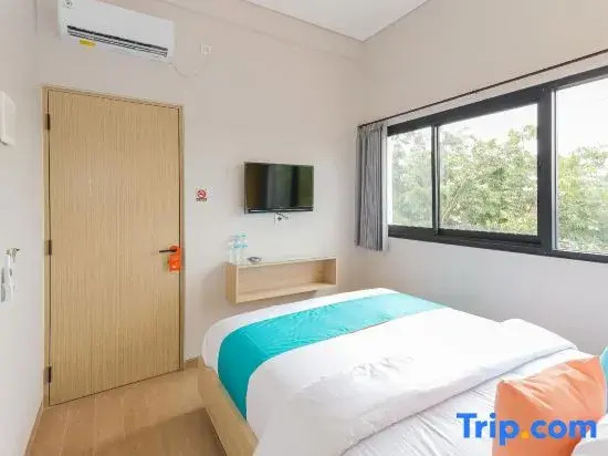 Sans Hotel Clover Ace Surabaya by RedDoorz
