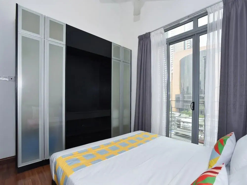 OYO Home 968 Homely 1BR Taragon Puteri