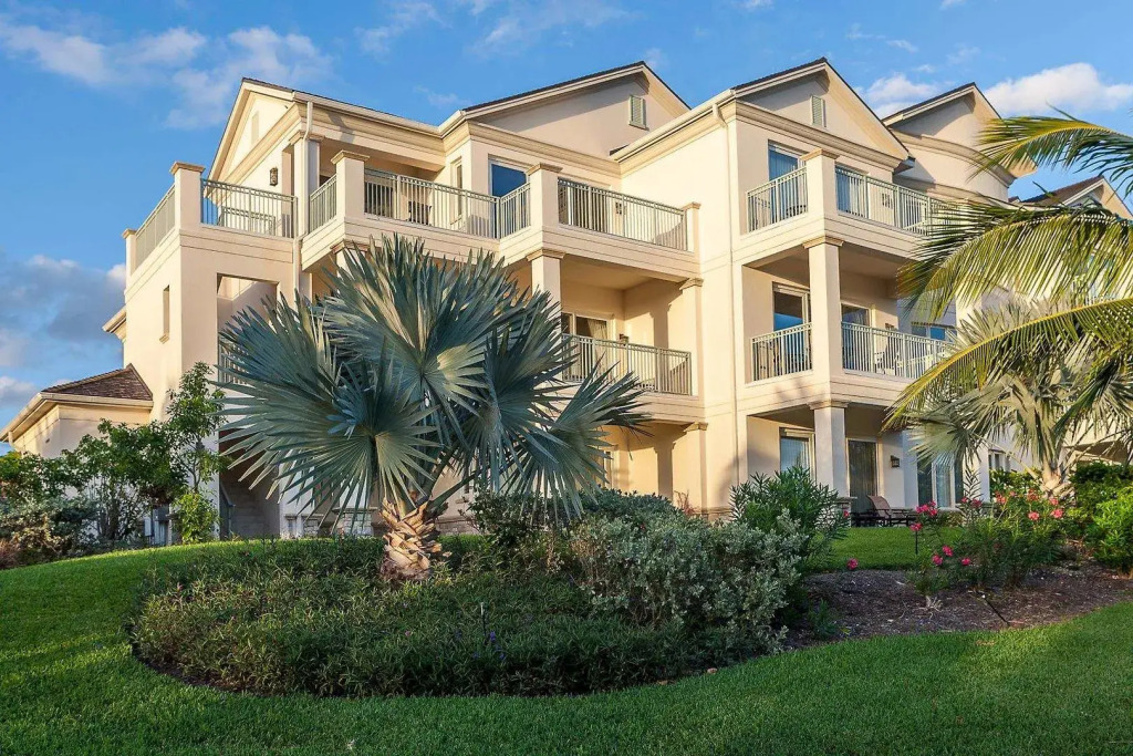 Grand Isle Resort & Residences