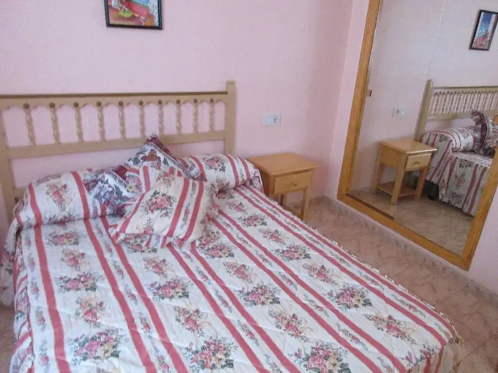Nice Apartment Downtown - 15 minutes from the sea
