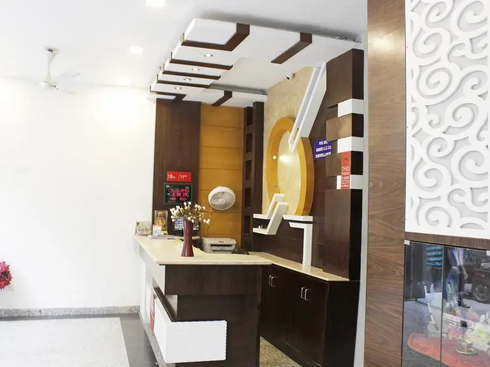 Hotel S B Inn Near New Delhi railway Station Paharganj