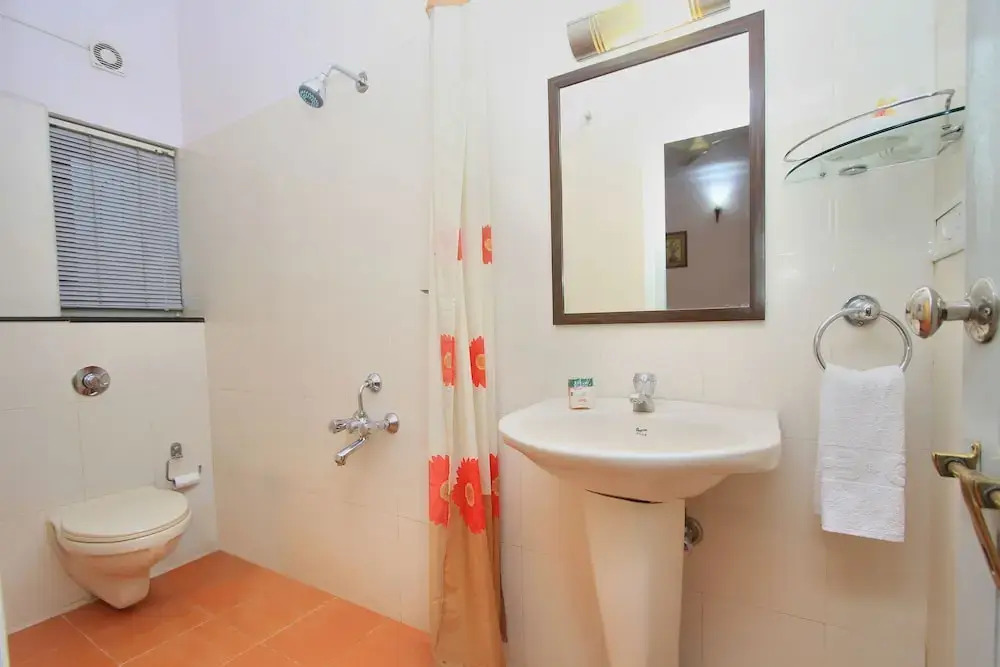 OYO 10022 Hotel Oak Castle