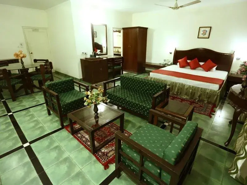 Pagoda Hotel