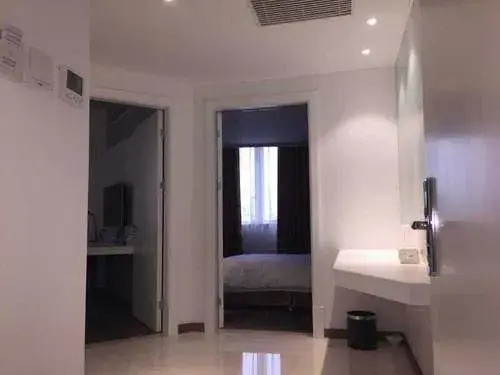 Yue Rong Ting Jingan Service Hotel