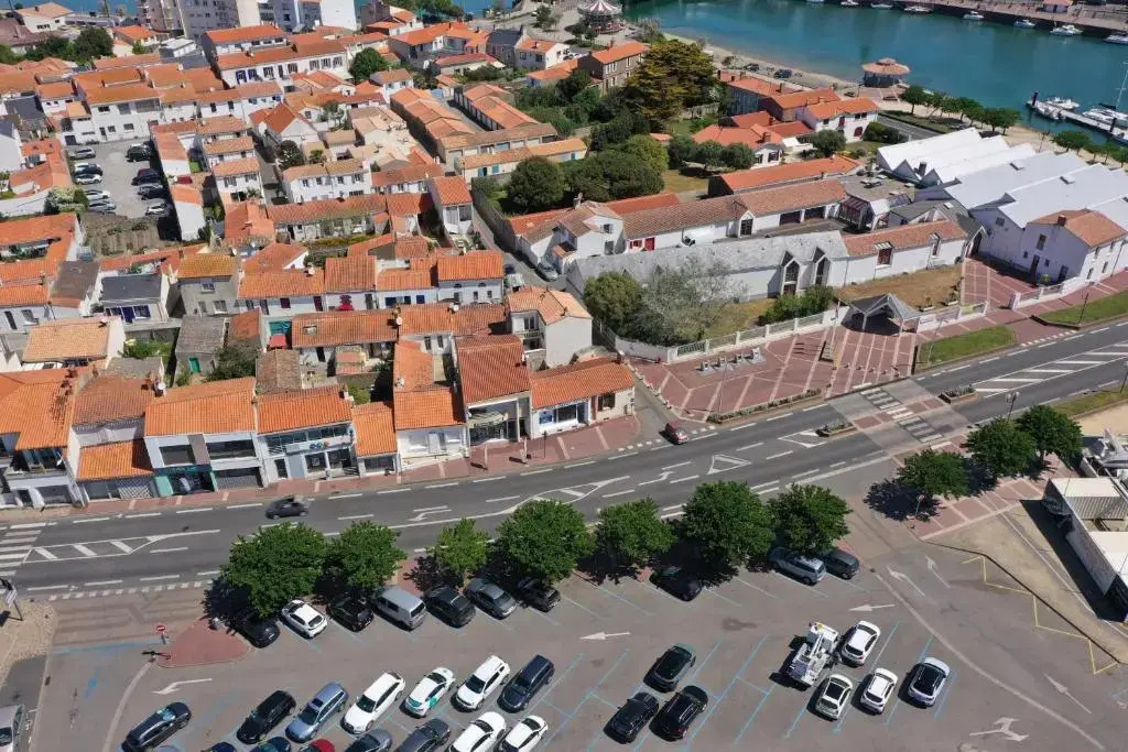 Un appartement sur la marina de St-Gilles