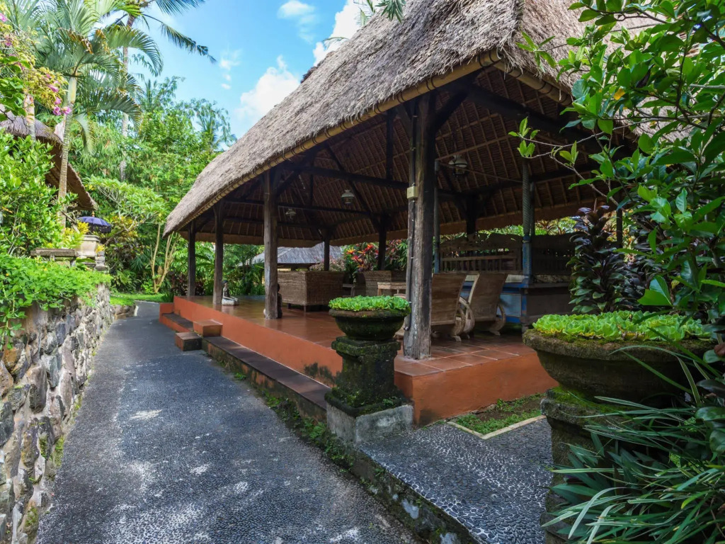 Villa Awang Awang