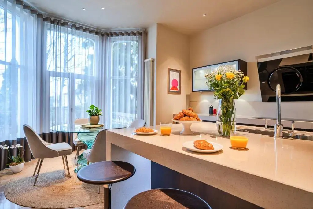 Stratford House - Luxury 4 Bed Townhouse