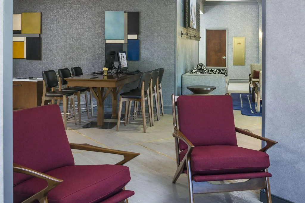 DoubleTree by Hilton Boston-Rockland