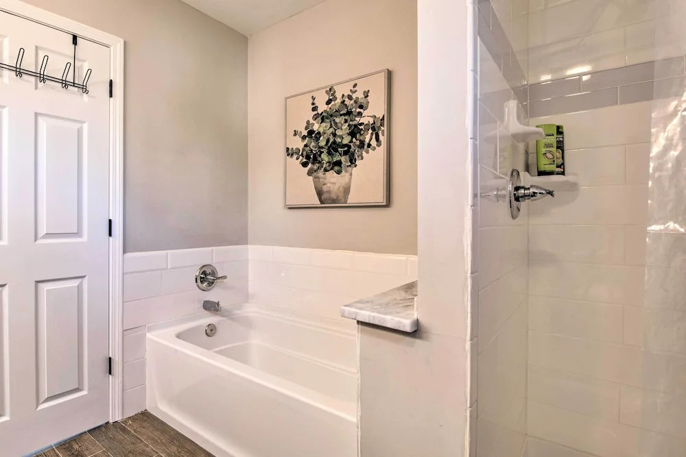 Sleek + Sunny Decatur Home Near Dtwn Atlanta!