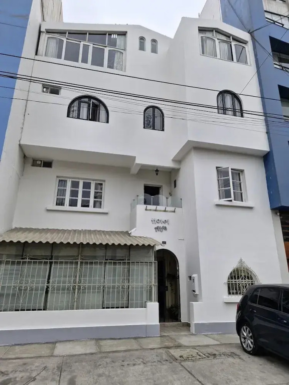 Residencial Alfa Hotel