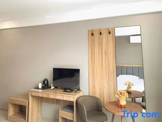 Qinjia Hotel