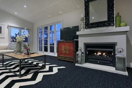 Manea Villa - Stay Waiheke