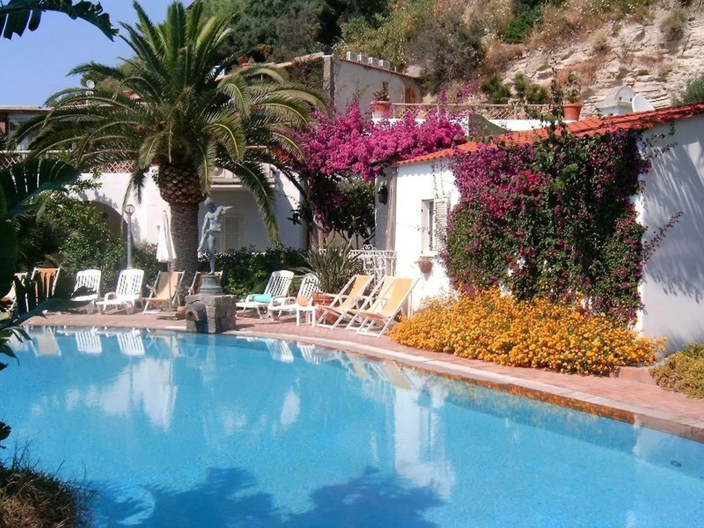 Semiramis Hotel De Charme & Pools