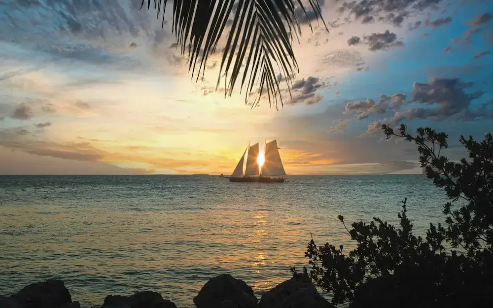 Easy Livin' by Avantstay Key West Home w/ Pool & BBQ Month Long Stays Only