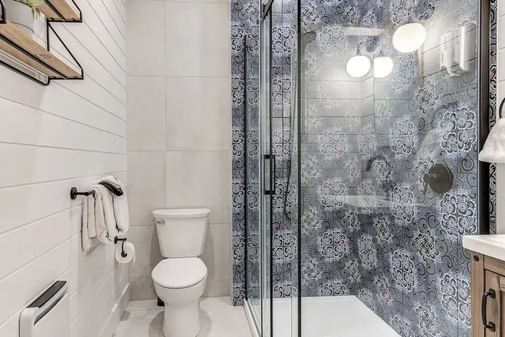 Gorgeous 3 Bedroom 2-floor Old Townhouse