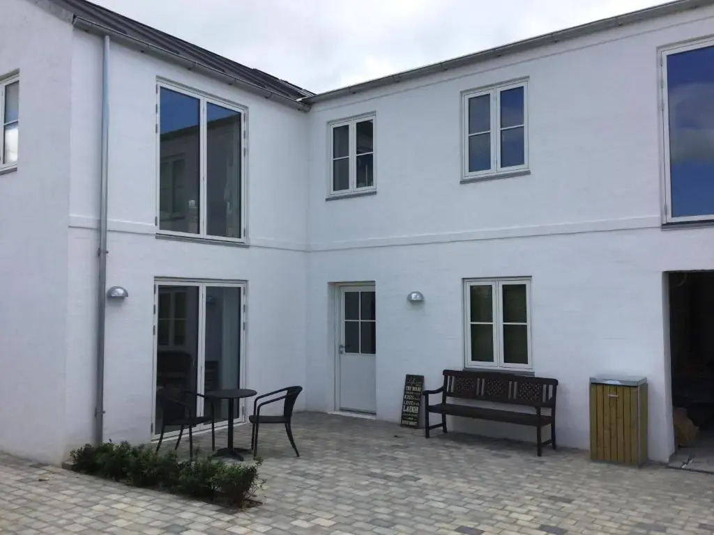 Lucky 3 Apartments