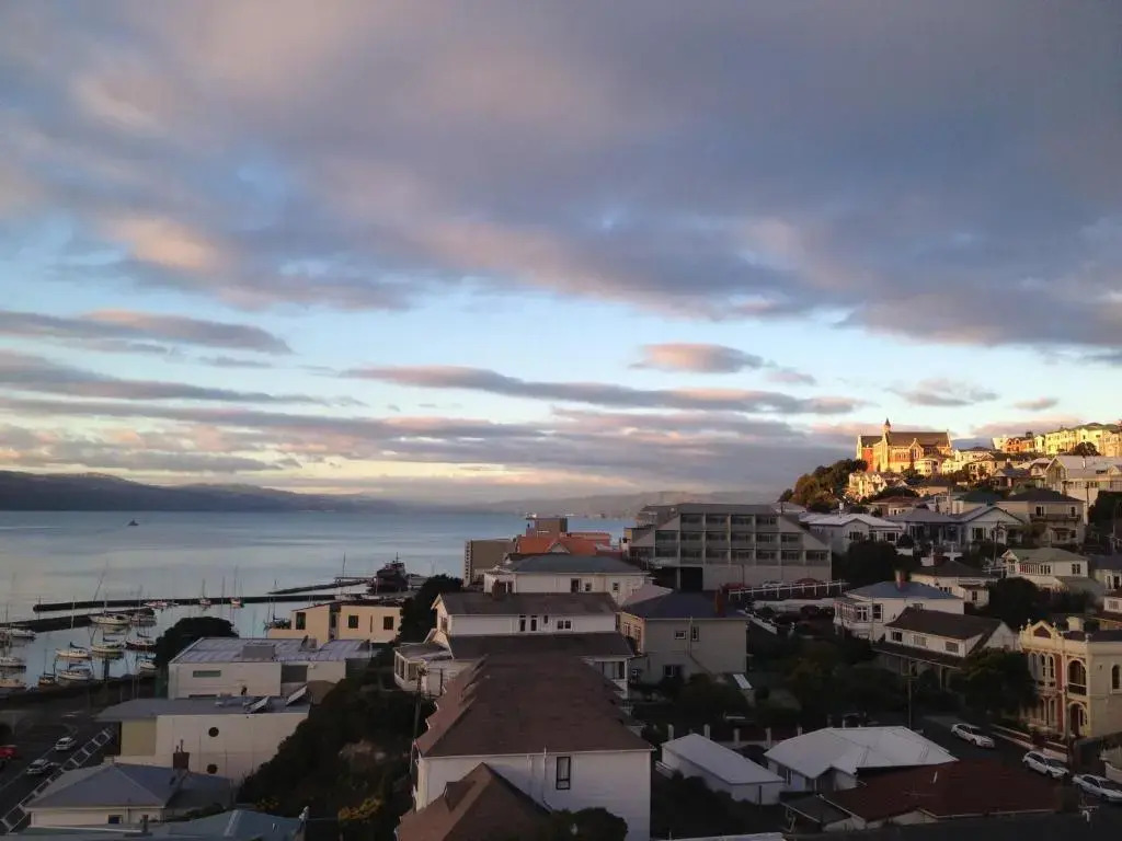 Bay Plaza Hotel
