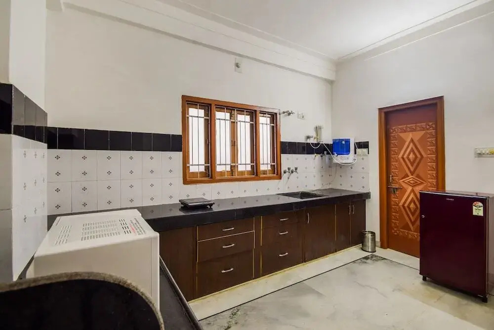 Mangal Apartment by OYO Rooms