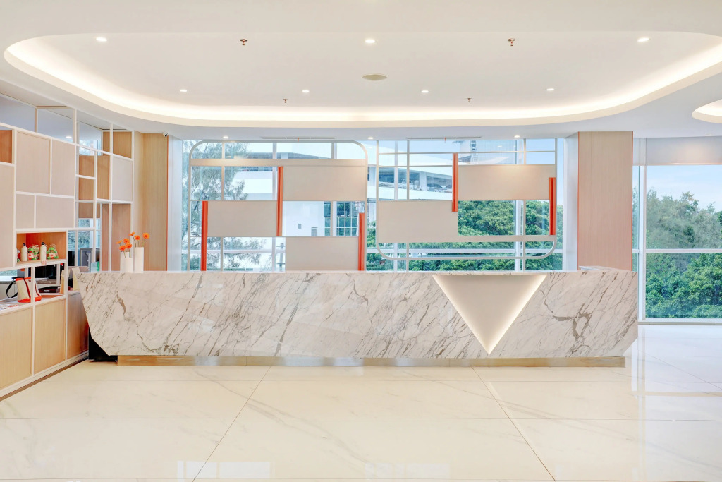 HARRIS Hotel & Conventions Bundaran Satelit Surabaya