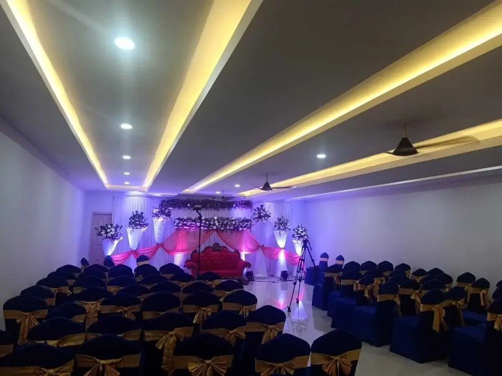 Castle Continental Premium Hotel