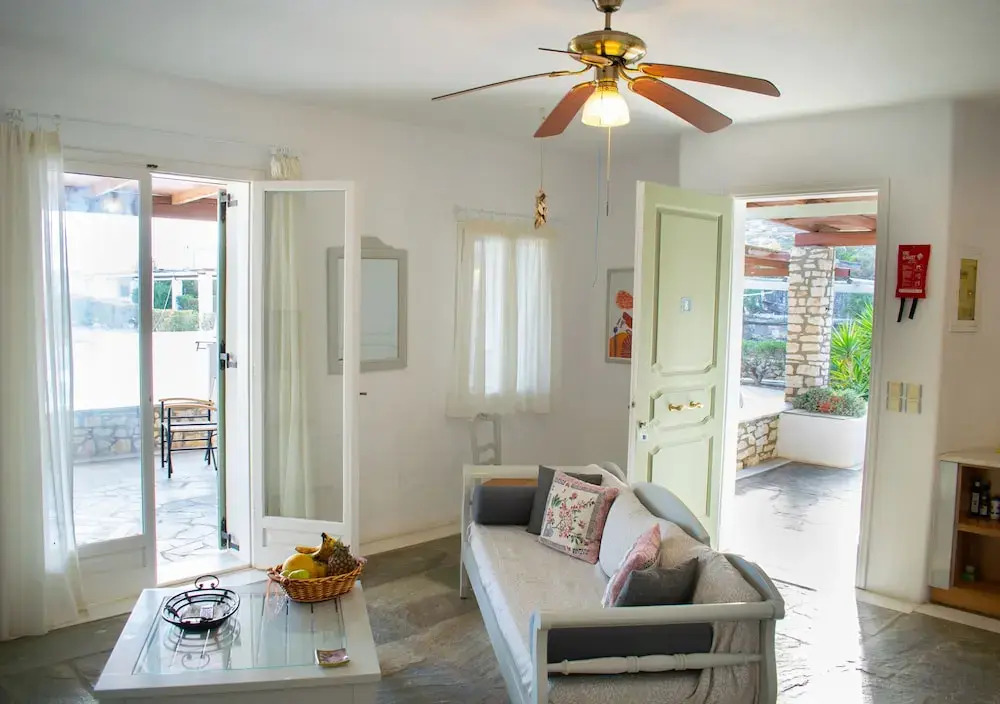 Villa for 6 Guests With Private Pool! In Agia Irini - Walking Distance to Beach!