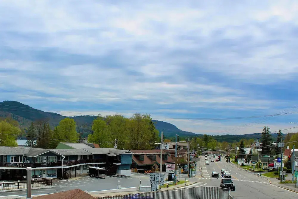 The Lake George Inn