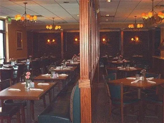 Holiday Inn Tifton-I-75 (Exit 62)