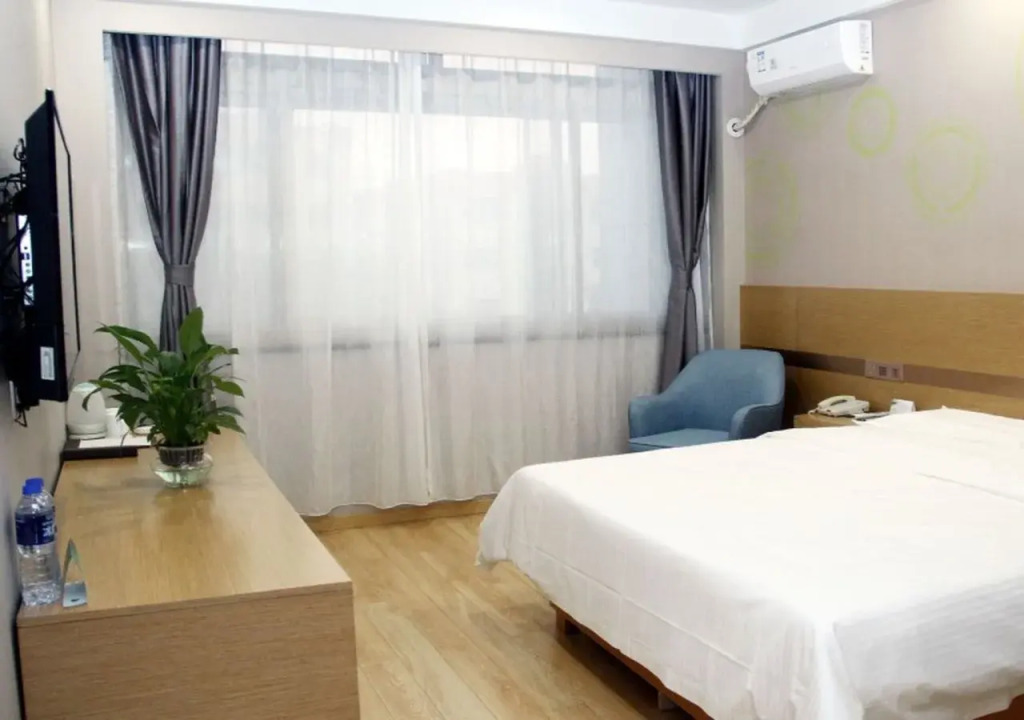 GreenTree Inn Lvliang Xiaoyi City Fuqian Street Hotel