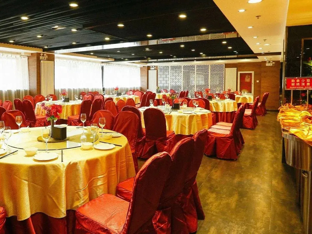 West Mansion Hotel