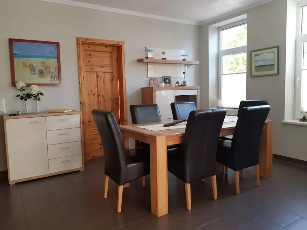 Holiday Apartment Kunsthues Laboe