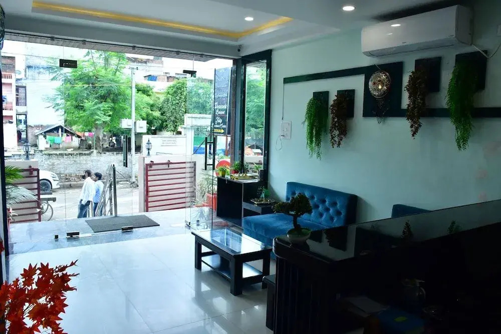 Hotel Yatharth Inn