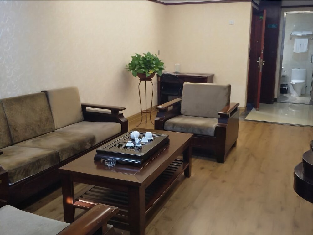 GreenTree Inn FuZhou WuYi Plaza Hotel