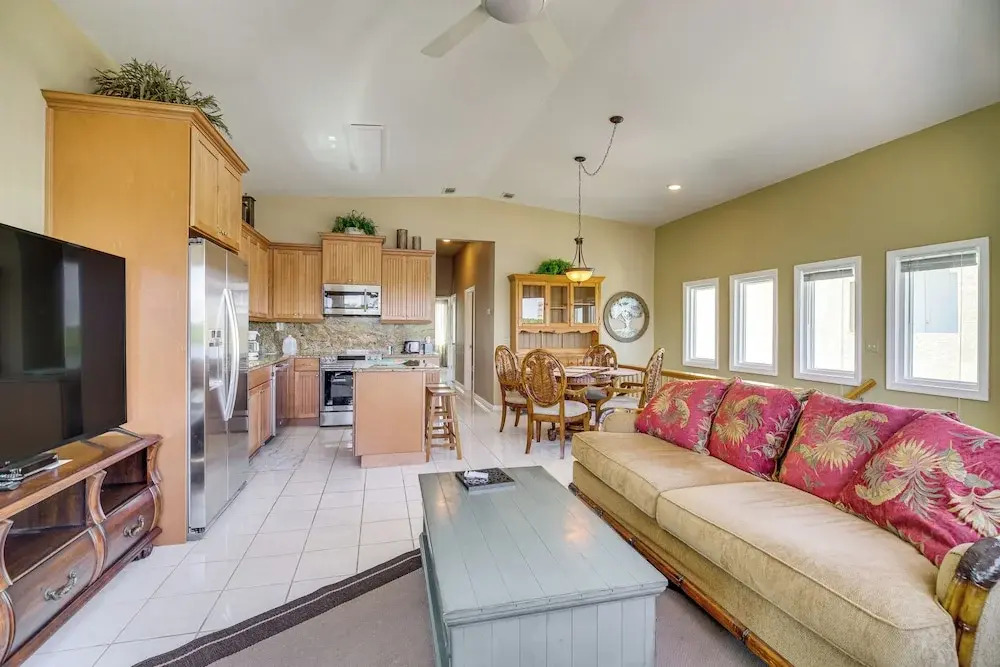 Beach Access & Resort Amenities: Jensen Beach Home