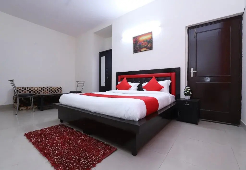 OYO 29871 Noida Dreamz 2