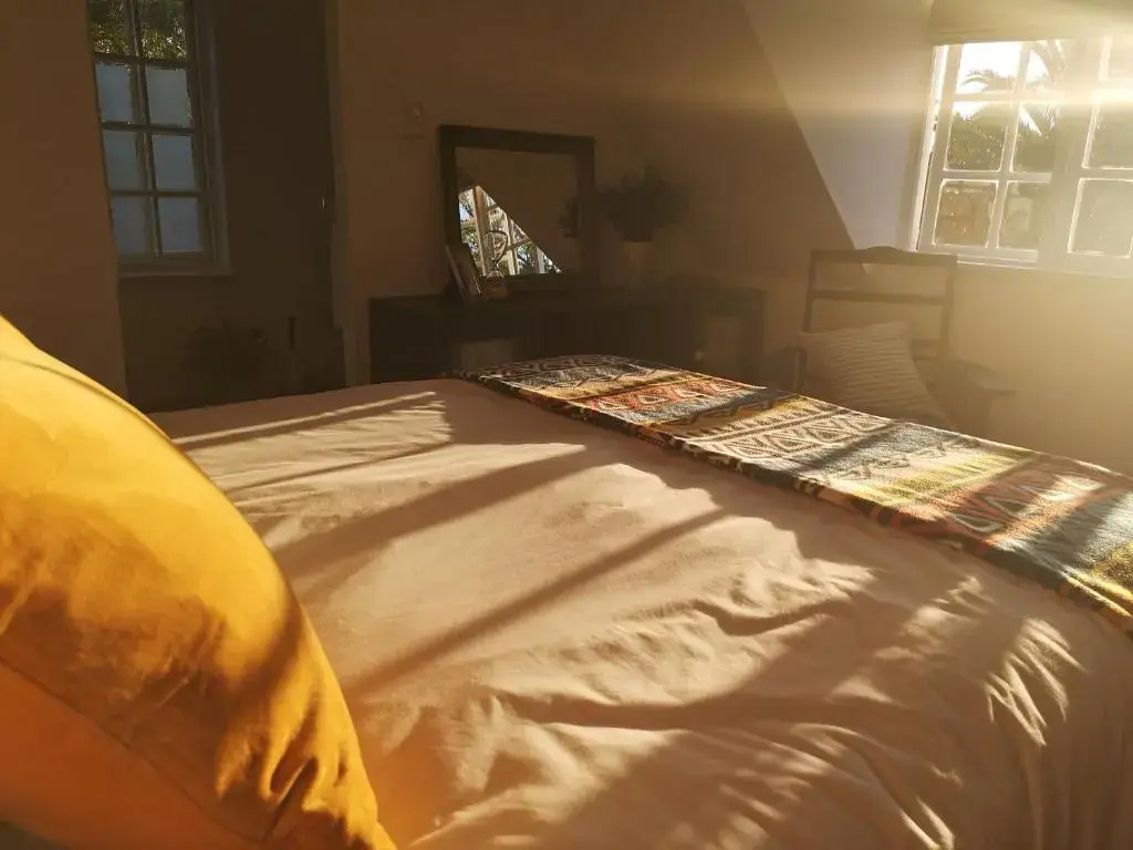 Almond Cottage Bed & Breakfast