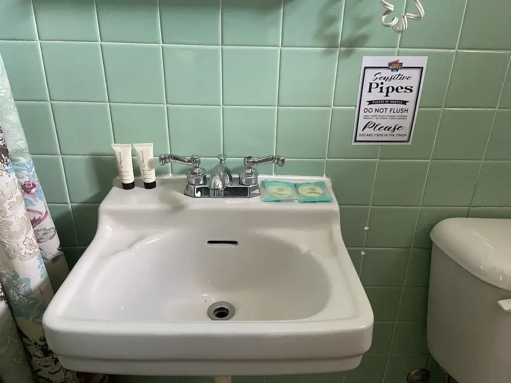 Yellow Springs Motel