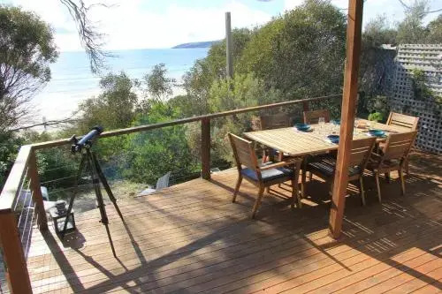 Emu Bay Stay