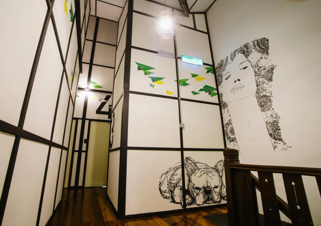 Paper Plane Hostel