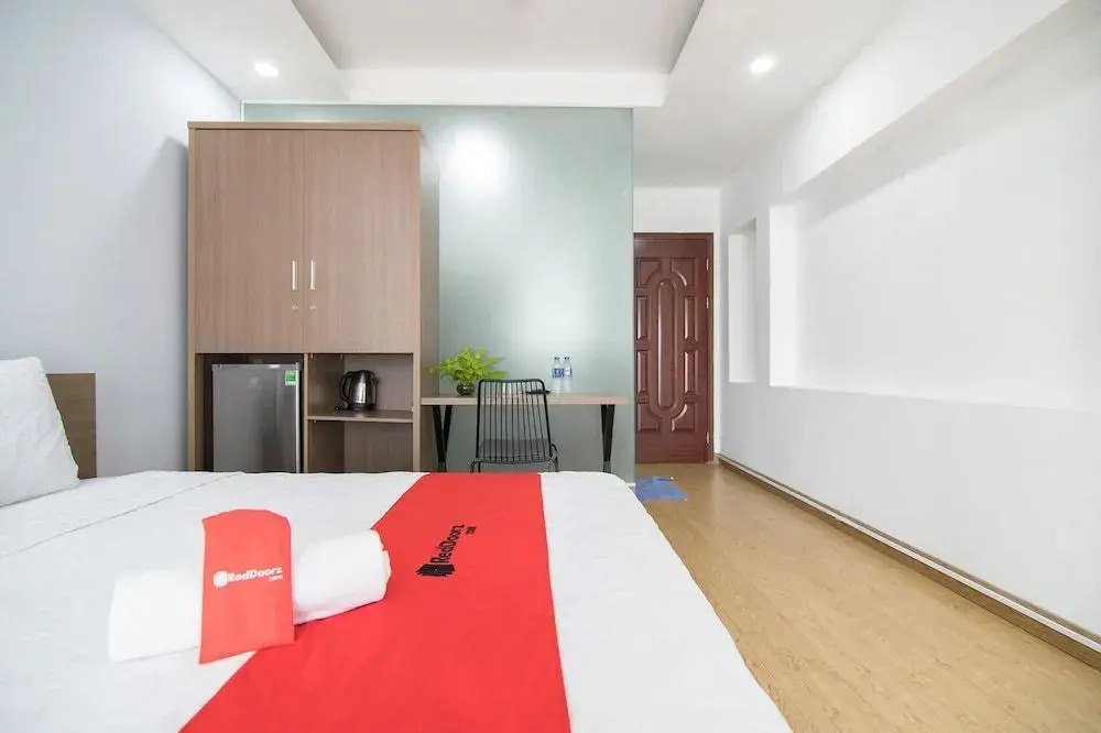 Reddoorz @ Tran Hung Dao Street