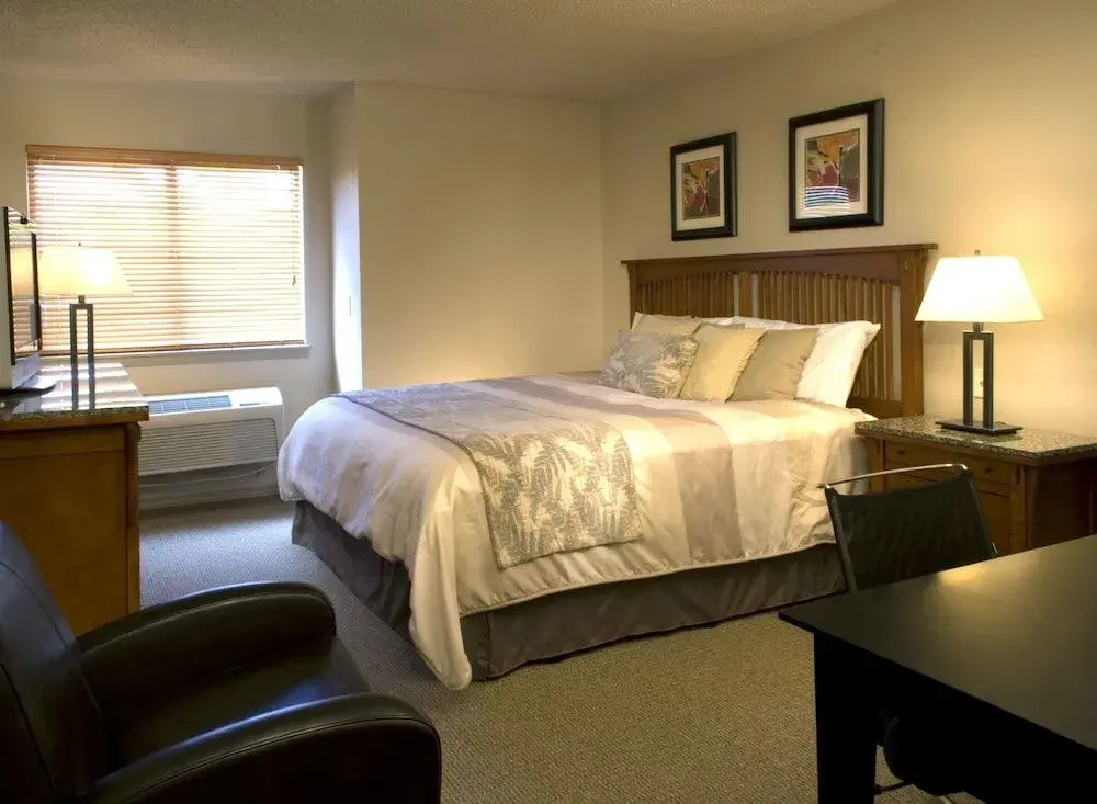 The Commons Hotel & Suites - Denver Tech Center