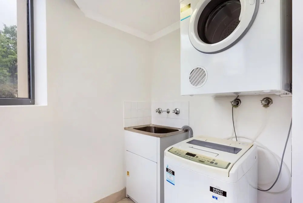 Inner city retreat in Pyrmont 1 bdrm with Car space - 28 Mill