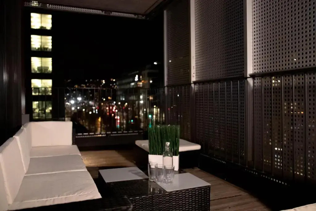 Luxury apartments at OSLO barcode