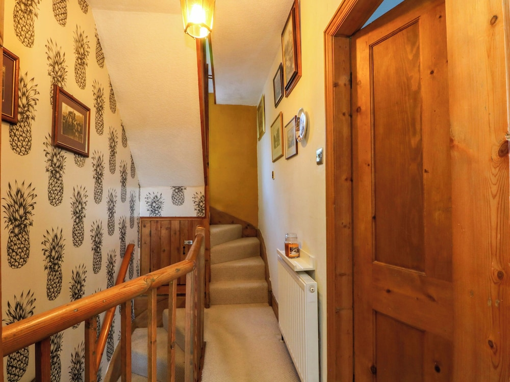 Pineapple Cottage