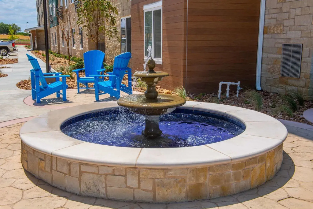 Soka Suites Dallas - Las Colinas