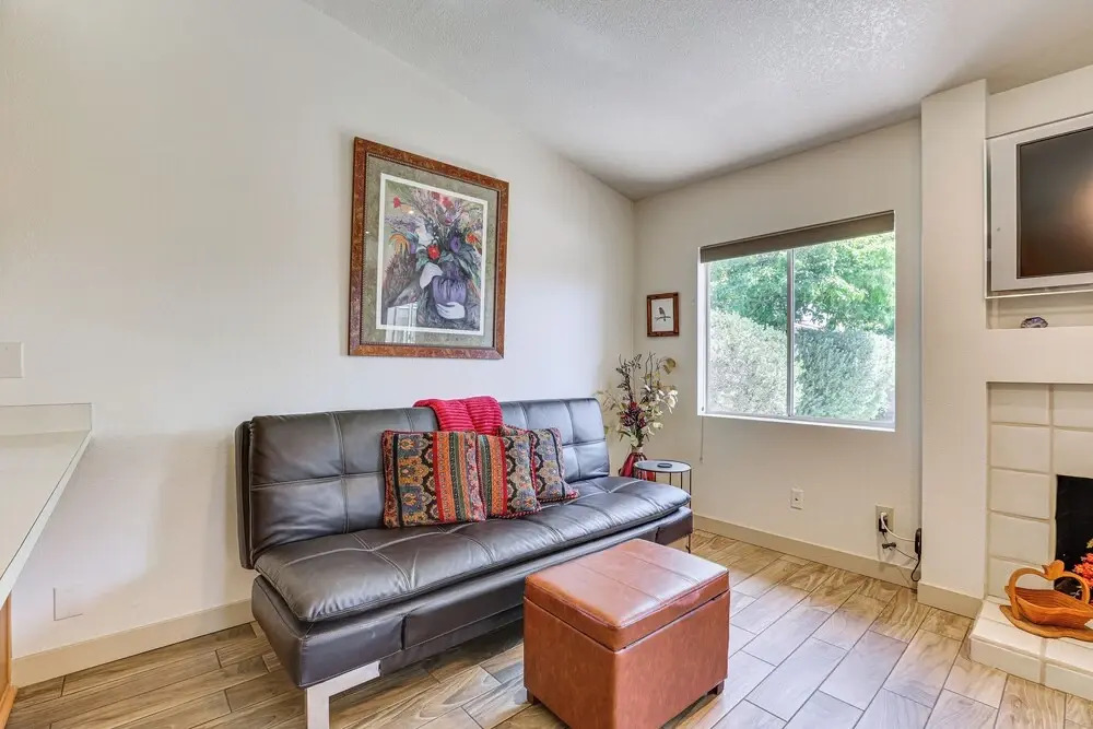 Pool & Patio Access: Sunny Phoenix Casita!