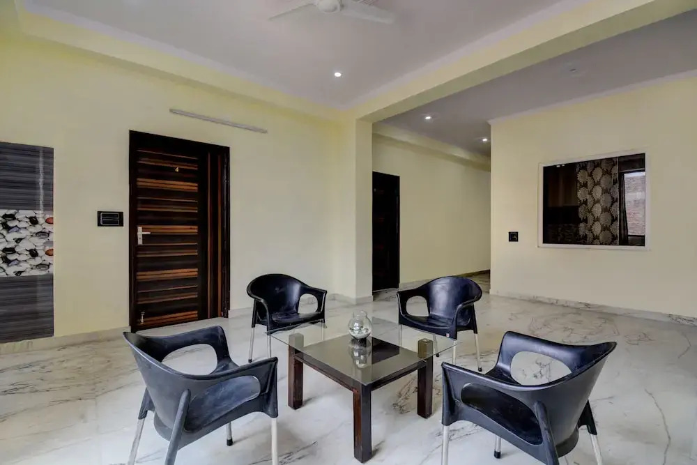 OYO 16809 Home Jagsheelaanchal Splendid Studio JLN Marg
