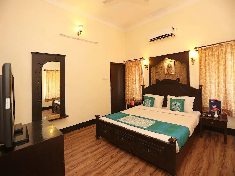 OYO 9666 Hotel The Fateh