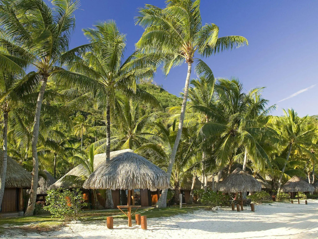 ROYAL BORA BORA