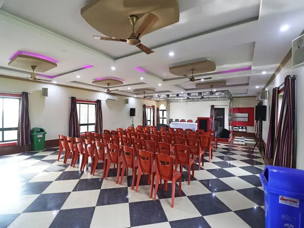 OYO 19686 Hotel Prantika