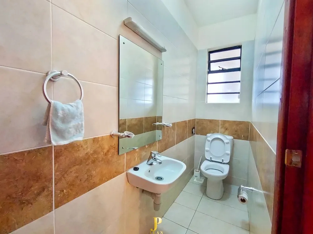 Lux Suites Westlands Place Apartments